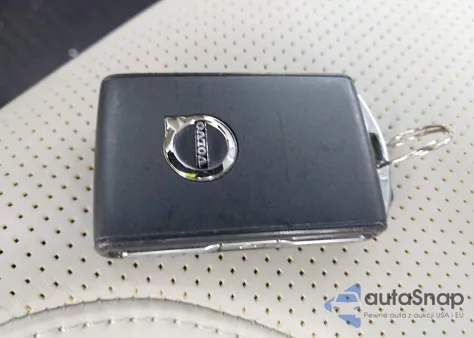 2024 Volvo Xc60 B5 Ultimate Dark Theme из США, поврежденный, VIN YV4L12RM5R1836709